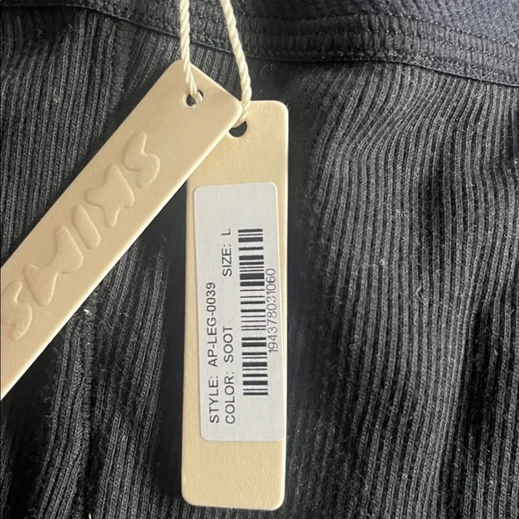 NWT Skims black lounge Pants - Picture 3 of 5